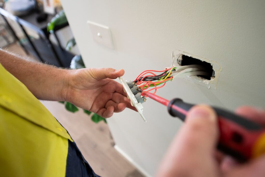 emergency electrician in Benalla